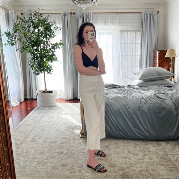 Club Monaco Joannah Linen-Blend Capri Wide Leg Pant - Picture 3 of 7